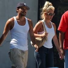 Chaotic doesn't just reflect poorly on spears, federline, and their disastrous union; Kevin Federline Kevin Federline On Britney Spears I Loved Her To Death Contactmusic Com
