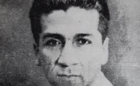 En color o blanco y Negro, Santiago Paredes, el prolífico