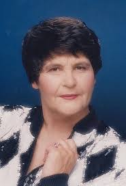 Nicole Shain's Instagram, Twitter & Facebook