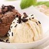Bonjour à toutes, voici un moment que j ai rejoint ce forum très intéressant et me voilà donc partie dans cette nouvelle année 2006 en vous proposant ma recette de glace à la vanille sans sorbetière ni turbine je l ai testé à noël et elle fut un vrai. 1