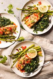 And it's delicious to combine them to transition from cold weather to springtime. Baked Balsamic Salmon With Asparagus Little Broken