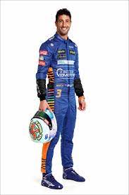 He won the british formula three championship in 2009. Daniel Ricciardo Seitlich Mit Helm Ii Mclaren Team 2021 Poster Online Bestellen Posterlounge De