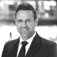 2700+ perfiles de «Sobczyk»