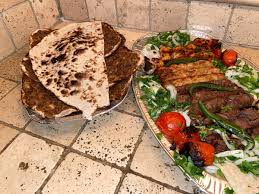 ابراهيم صديق المطاعم والمقاهي Pa Twitter مشويات زعيم الشام الرياض وجربنا مشويات المطعم والصراحه من افضل المشويات اللي ذقتها متنوع الاطباق مشكل مشاوي حمص صفيحة لحم كبة يجي معهم خبز والتعامل