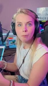 Katrina Munson's Instagram, Twitter & Facebook