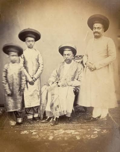 PEOPLE OF INDIA PHOTOS: Portrait of a Brahmin of the Carnatic, Bombay.1900'S