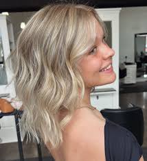 Nice To Meet Ya. STYLIST: @ashhastings_tco ••• #tcosalon #thompsonandco  #iowacity #iowaacitysalon #iowacityhairstylist #coralville #coralvillesalon  #northliberty #northlibertysalon #intercoiffure #oligo