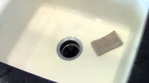 how to remove rust stains from a sink