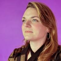 Suzanne Sanford's Instagram, Twitter & Facebook