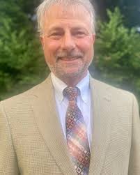 Hatcher Garden is excited to announce the appointment of Dan shook as the  new Executive Director. With a rich background in horticulture and  landscape management, Dan brings a wealth of experience to