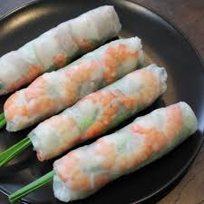 Rouleaux De Printemps Au Poulet Citronnelle La Recette De Cooking With Morgane En 2020 Cuisine Asiatique Recette Asiatique Poulet Citronnelle