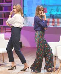 Tutti gli uomini del deficiente. Cristina Parodi E La Foto Dedica Su Instagram A Sorella E Figlia