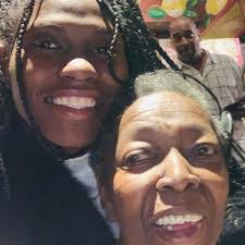 Alishia Davis's Instagram, Twitter & Facebook