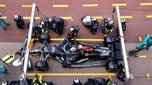 Selbst ein auf 4,2 sekunden gedehnter erster boxenstopp, eine radmutter klemmte, hielt die fahrgemeinschaft nicht auf. Formel Mercedes Hamilton Und Bottas Nach Debakel In Monaco Unter Druck