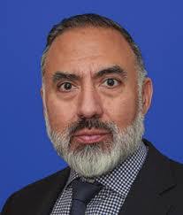 Manuel Casanga's Instagram, Twitter & Facebook