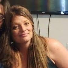 Amanda Boutwell's Instagram, Twitter & Facebook