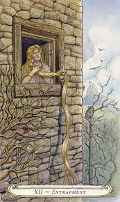 Xii Le Pendu Le Conte De Fees De Tarot Par Lisa Hunt Fairy Tales Llewellyn Tarot Fairytale Art
