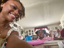 Hi! My name is Hannah, I go to NC State university. I am currently a  junior, in Zeta Tau Alpha!! I've been babysitting since I was 16 and have  two younger