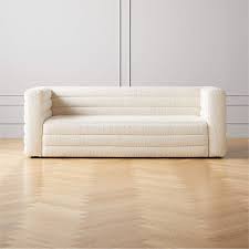The concept of minimalism is to use the least amount of products for anything. J Kbueqikx Apm