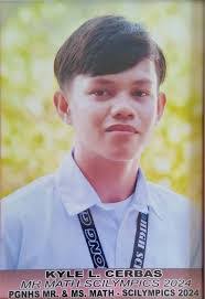 Maxine Moreno's Instagram, Twitter & Facebook