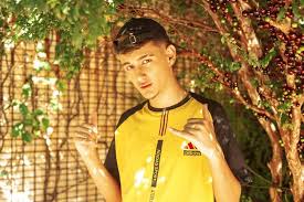 Verso hoje é aniversário dela já escolhi o que eu vou dar pra ela mc do jacaré baixar mp3. Mc Jacare Palco Mp3