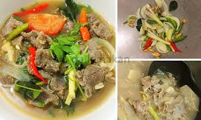 Rebus daging 300g yang dah hiris (daging tetel, guna tulang pun boleh) bersama dengan 3 inci halia tumbuk, 3 hiris lengkuas, 2 akar pokok daun. Resepi Ori Thai Patutlah Sedap Lelaki Ini Kongsi Cara Buat Sup Daging Thai Mudah Lazat Daily Makan
