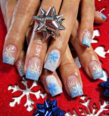 31 Attractive Christmas And New Year S Eve Nail Art Designs That Will Leave You Breathless Green & red christmas nails.
