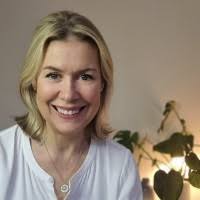 800+ perfiles de «Rabey»