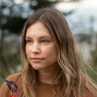 Jean Morrow's Instagram, Twitter & Facebook