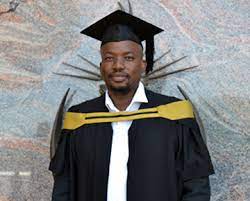 Graduation ceremony photos, unisa graduation tickets, unisa south africa graduation dates 2020. Onsite Graduations Return As Unisa Students Capture Special Memories