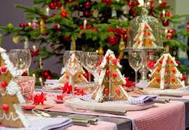 Decorate the party area with mini flags, ornaments and other christmas decorations from various countries. 10 Gorgeous Christmas Table Decoration Ideas From Around The World