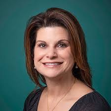 Jennifer Hendricks's Instagram, Twitter & Facebook