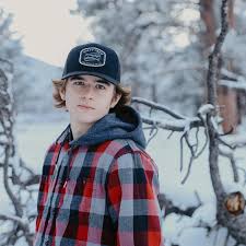 Dylan McCurry (@dylanmccurry17) • Instagram photos and videos