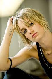Ruta gedmintas is a british actress known for her work on television, primarily in the strain, spooks: Ruta Gedmintas I Would Turn Lesbian For Her Short Textured Hair Cool Hairstyles Short Hair Styles