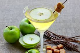 How to make a salted caramel apple martini. How To Make An Apple Martini Food Fanatic