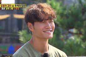 He debuted as a member of south korean duo turbo in 1995. Kim Jong Kook Talks About Going On Dates In His Hometown And Shares Fun High School Memories Soompi