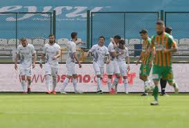 Konyaspor ve konya için yapılan en büyük hizmetlerden birisidir bu stad emeği geçenlere teşekkür konya şehrine yakışır bir stadyum olmuş herşeyi ile çok güzel harika bir beşiktaş trabzon maçı. Konyaspor Alanyaspor U Tek Golle Gecti