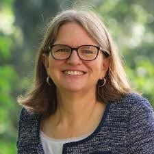 Elise Grantham's Instagram, Twitter & Facebook