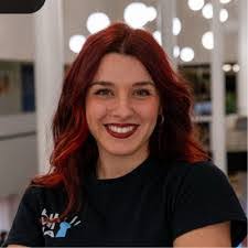 Amanda Gilmer's Instagram, Twitter & Facebook