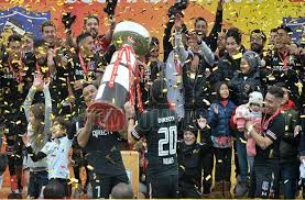 Luego de quedar libre tras su mal paso por colo colo el 24 de enero después de una espera por una lesión, es oficializado como nuevo jugador de universidad católica. Hoy Tamaulipas Colo Colo Se Alza Como Campeon De La Super Copa De Chile