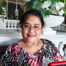 Me and master Chef Vilma Dianela Sapian Pinagpala happy community. A  pleasant morning to all.