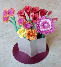 Origami Mini Chrysanthemum Naomiki Sato Roses Trumpet Vine Flowers And Gerbera In A Paper Vase Designed Myself Paper Vase Flower Making 3d Paper Art