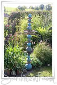 Und Es Steht Auch Schon Im Garten Das Neuste Kunstwerk Aus Meiner Kleinen Topferwerkstatt Aber Bis Es Sowe Gartenprojekte Stehlen Garten Stelen Garten
