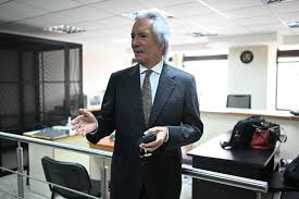 Dos juezas niegan a Jose Rubén Zamora permiso para salir del país y recibir tratamiento médico