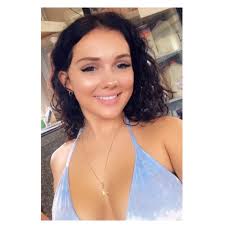 Head over and see 👙☕️ Amy at our Halsey location until 12:30 PM