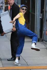 With her surprise lp, flowers for vases/descansos, hayley williams has forgone further pop experimentation, instead clinging to a raw recitation of profound, suffocating sadness. Hayley Williams Photos News And Videos Trivia And Quotes Famousfix