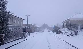 Com muita alegria e muita neve! Distrito Viana Do Castelo Sob Aviso Amarelo Por Causa Da Neve E Agitacao Maritima Jornal C O Caminhense