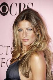 Laura Valente Archives