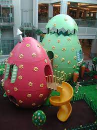 Wijnegem Shopping Center Mall Decor Easter Event Christmas Display