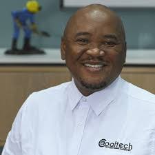 Marius Smith's Instagram, Twitter & Facebook